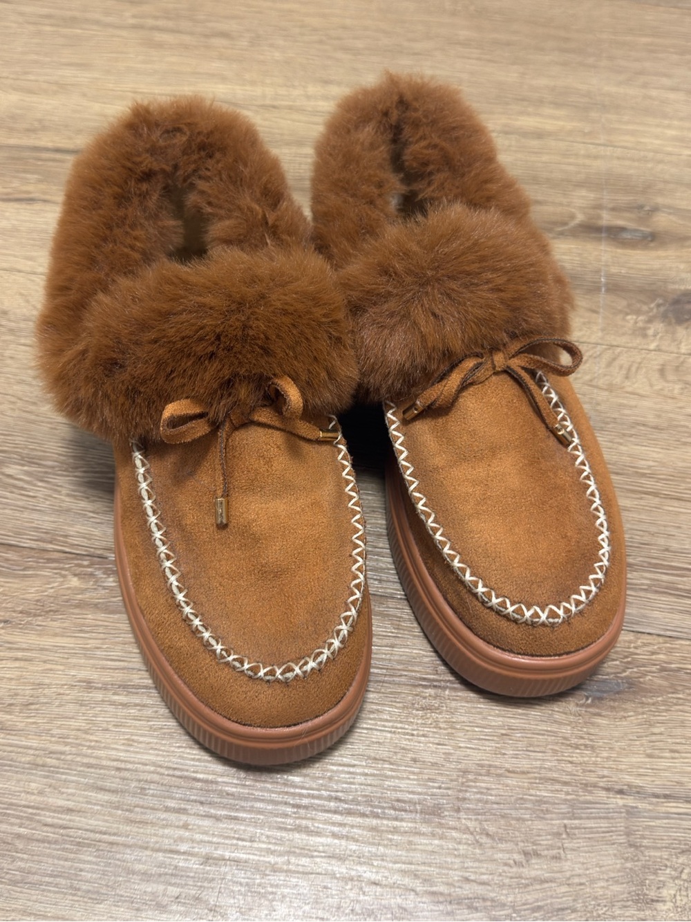 Women's Faux-Fur Trim Moccasin Mules - Brown